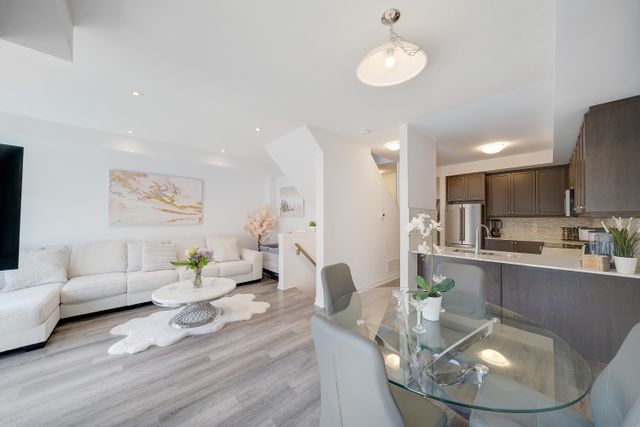 4) Dining Area (2)