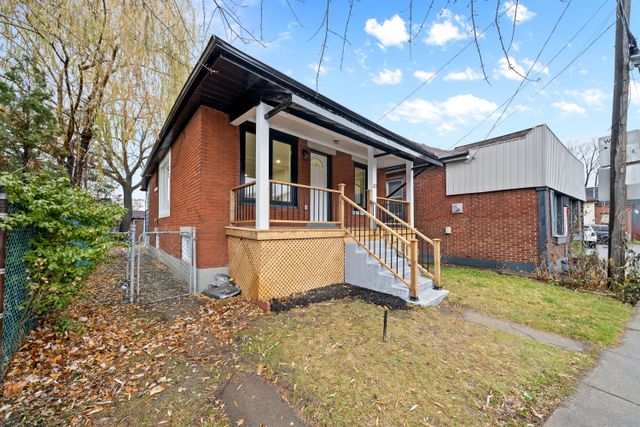 1) Exterior Front (2)