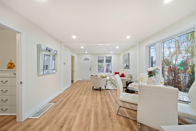 2) Living Room (6)