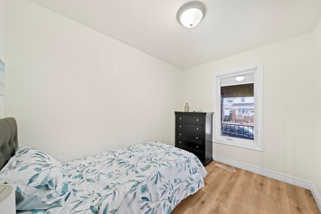 3) Bedroom (2)