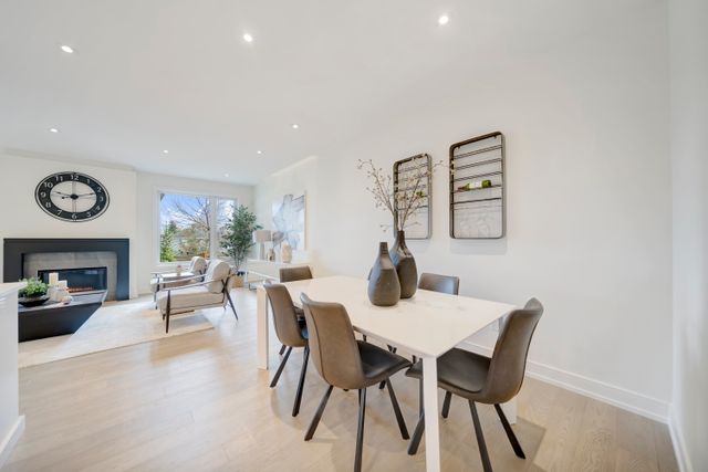 4) Dining Area (2)