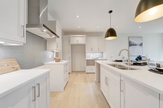 5) Kitchen (2)