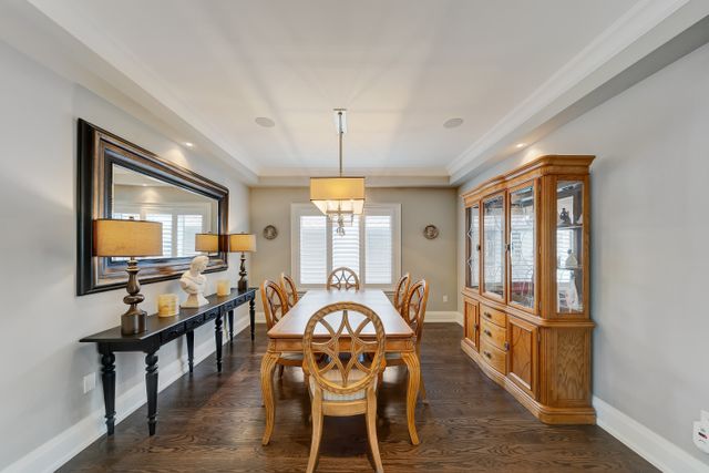 5) Dining Area (1)
