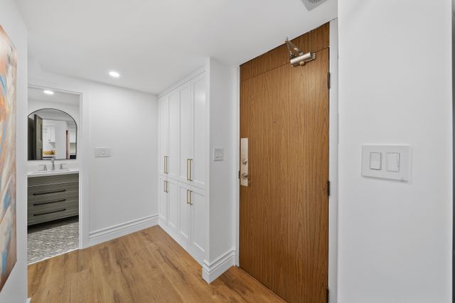 2) Enterance (1)