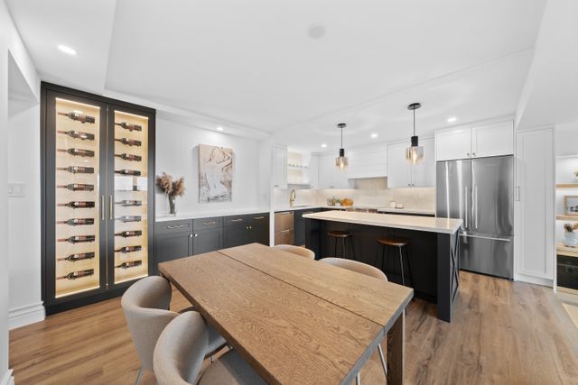 3) Dining Area (3)