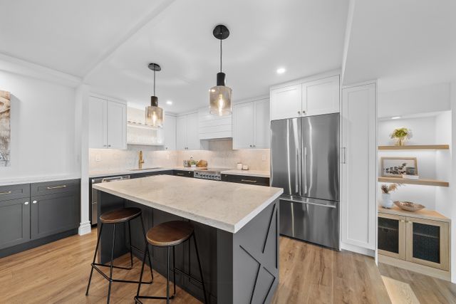 4) Kitchen (1)