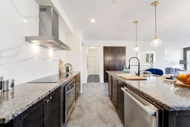 5) Kitchen (2)