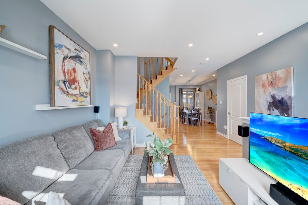 3) Living Area (2)