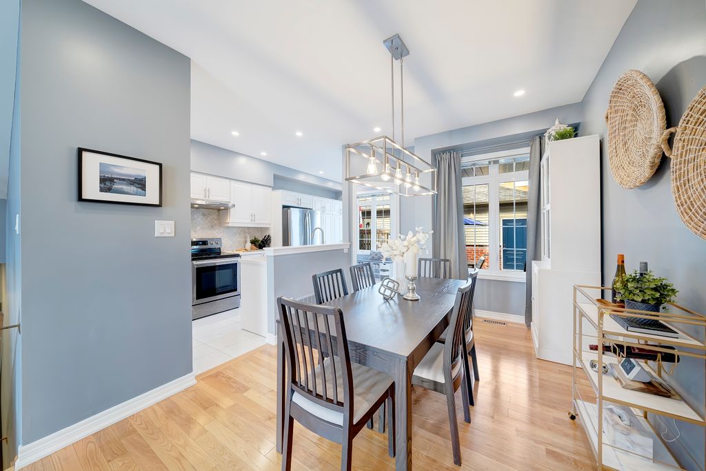 6) Dining Area (2)