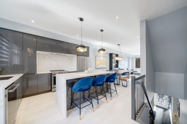 5) Kitchen (1)