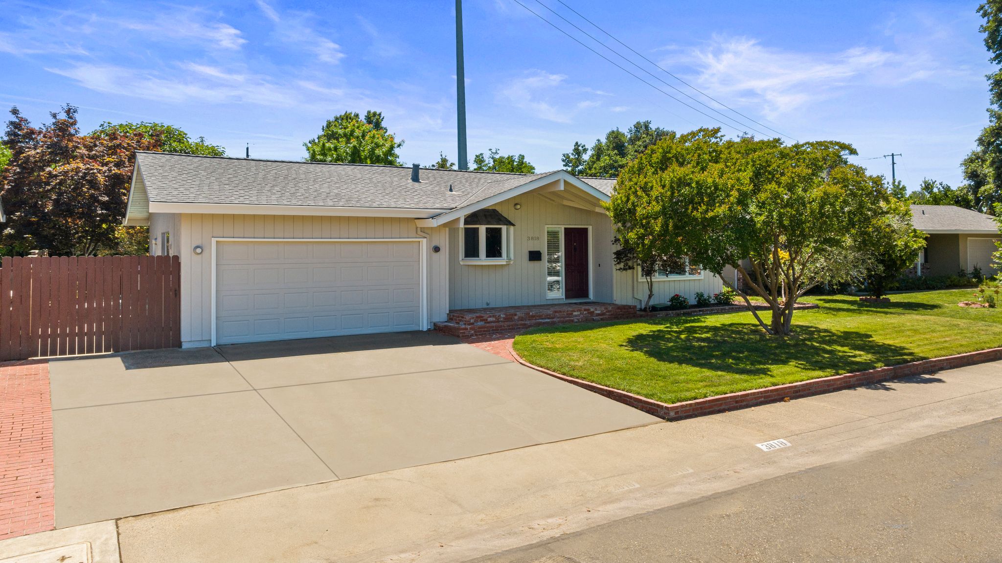 3818 Breuner Ave, Sacramento, CA 95819-003