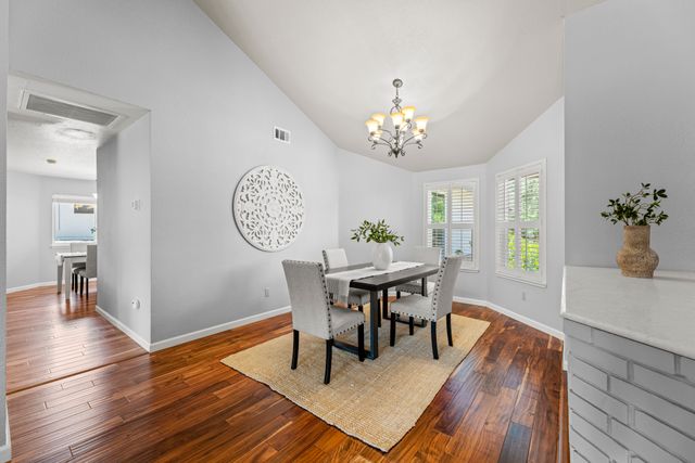 1603 Valley View Ct, Roseville, CA 95661-010