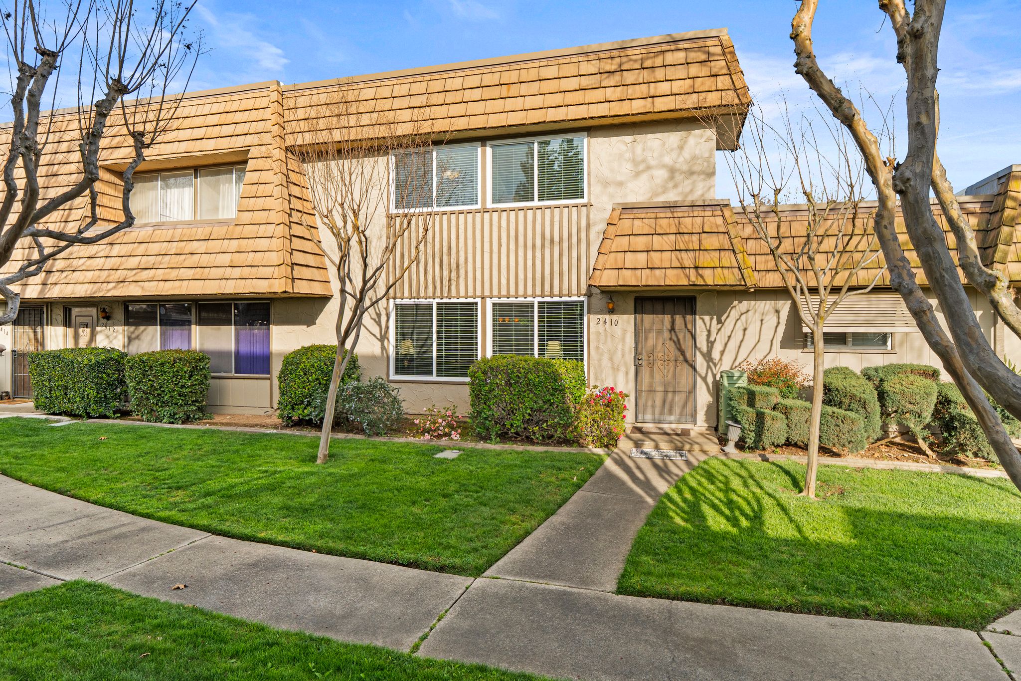 2410 Via Camino Ave, Carmichael, CA 95608-007