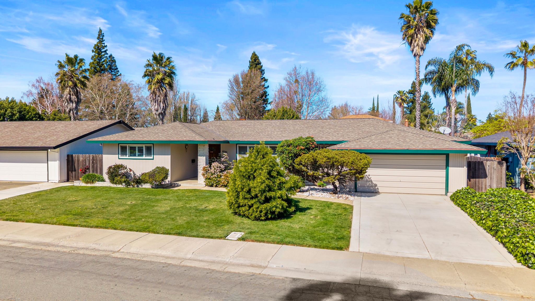 6501 Harmon Dr, Sacramento, CA 95831-003