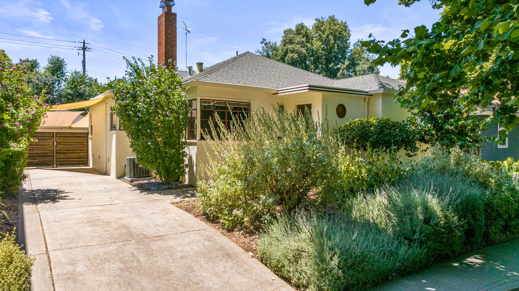 1504 V St, Sacramento, CA 95818, USA-001