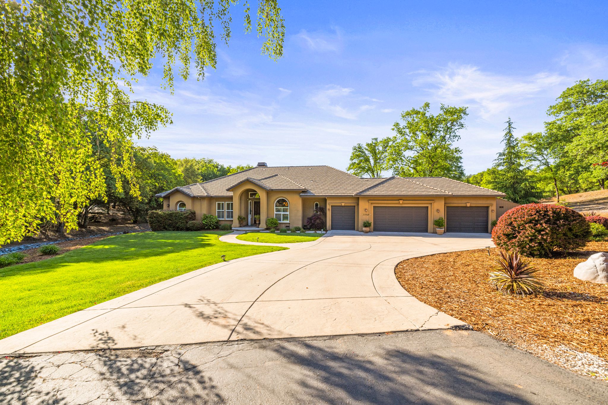 13760 Blackwood Way, Auburn, CA 95602-001