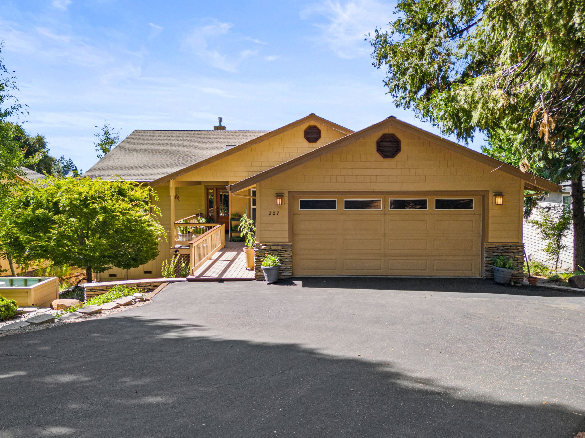 207 Snowberry Ct, Murphys, CA 95247, USA-001