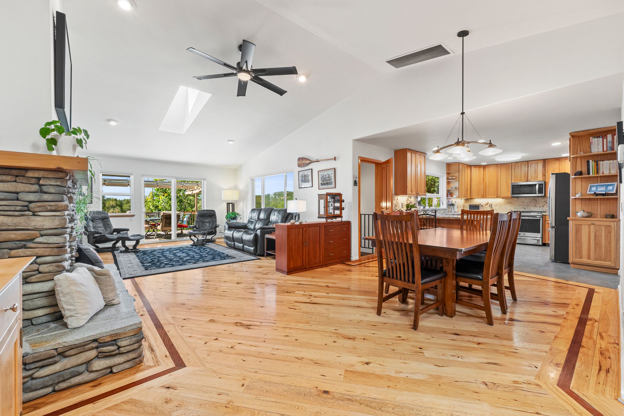 207 Snowberry Ct, Murphys, CA 95247, USA-007