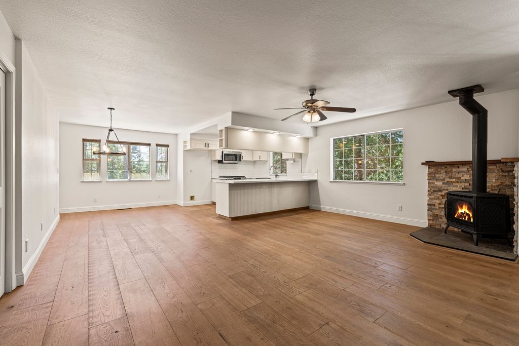 12673 Francis Dr, Grass Valley, CA 95949, USA-008