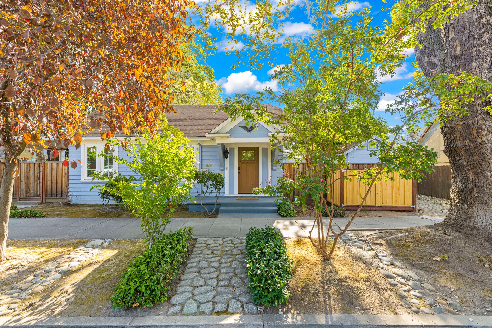 401 Alhambra Blvd, Sacramento, CA 95816-005