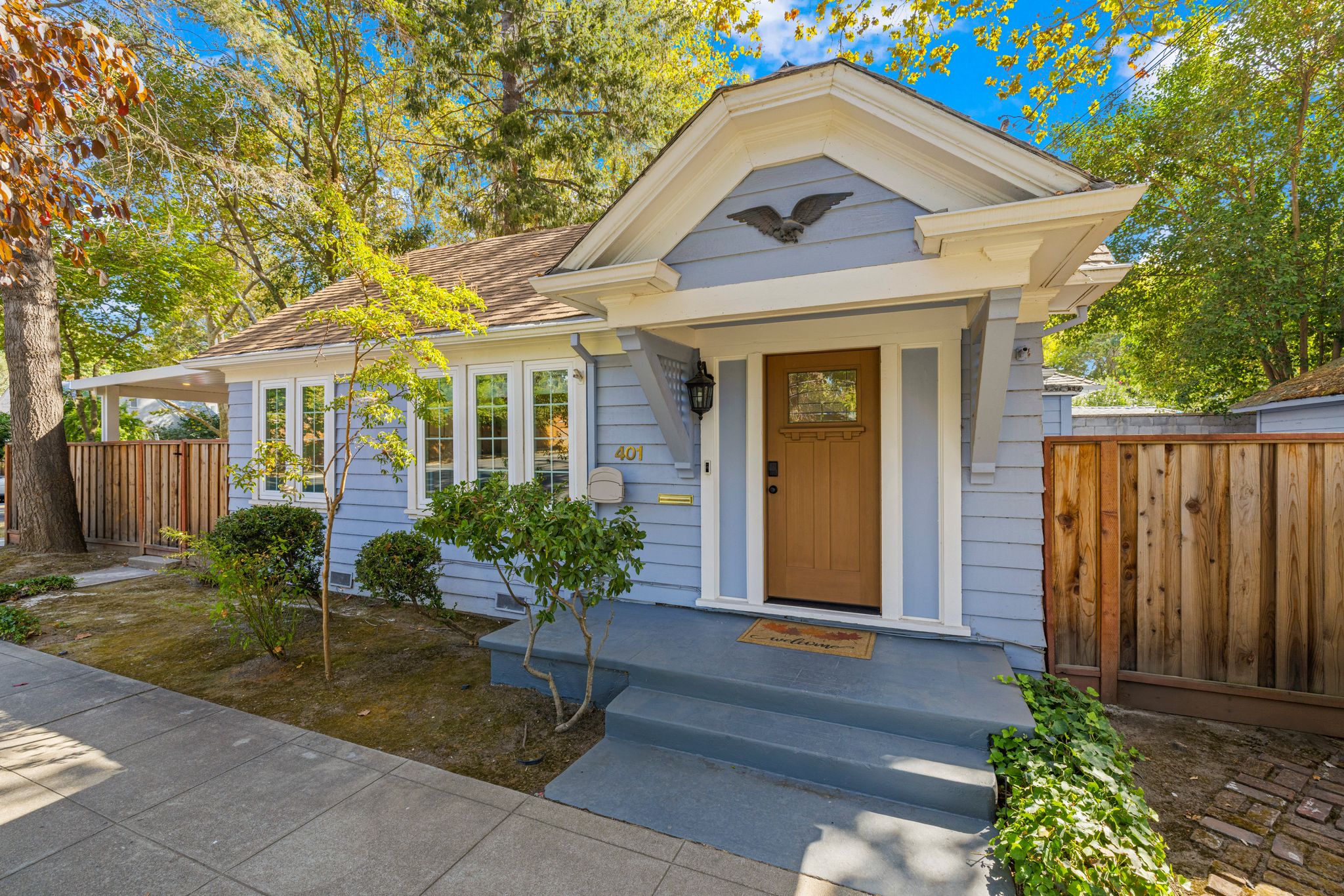 401 Alhambra Blvd, Sacramento, CA 95816-011