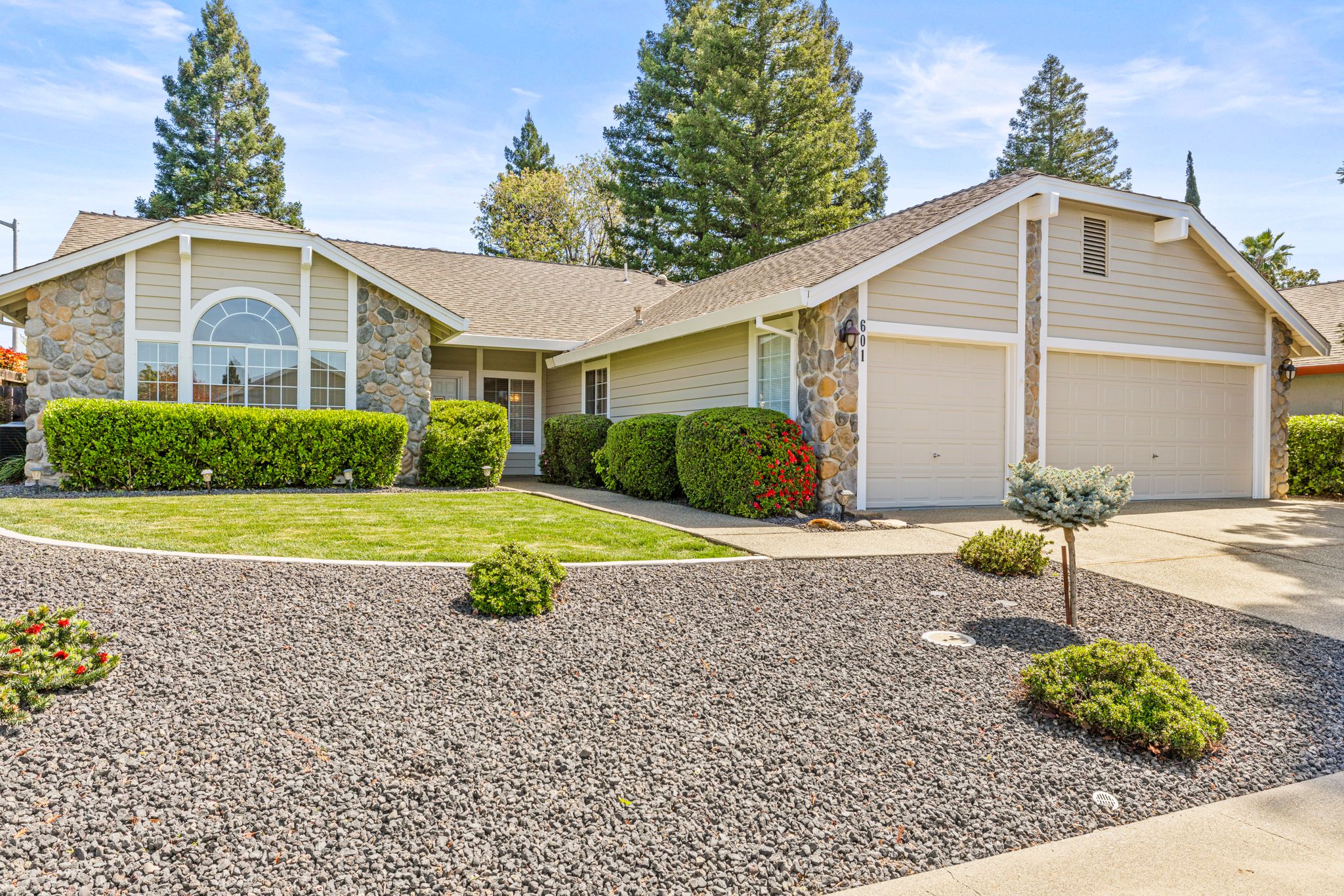 601 Serene Ct, Roseville, CA 95678-006