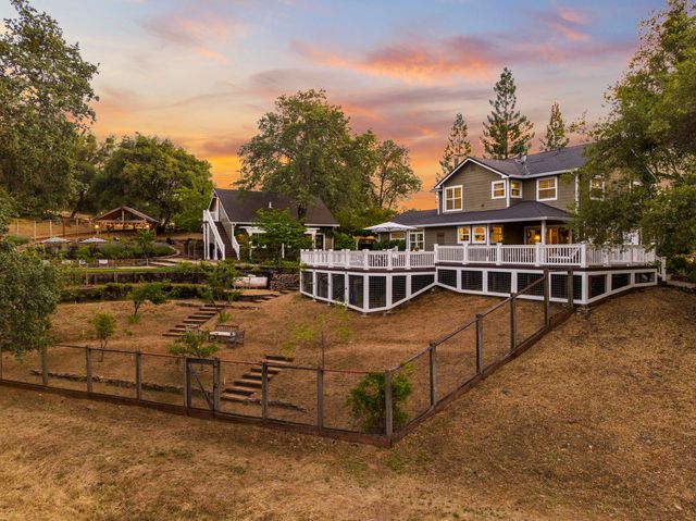 4627 Country View Ct, Cool, CA 95614-165