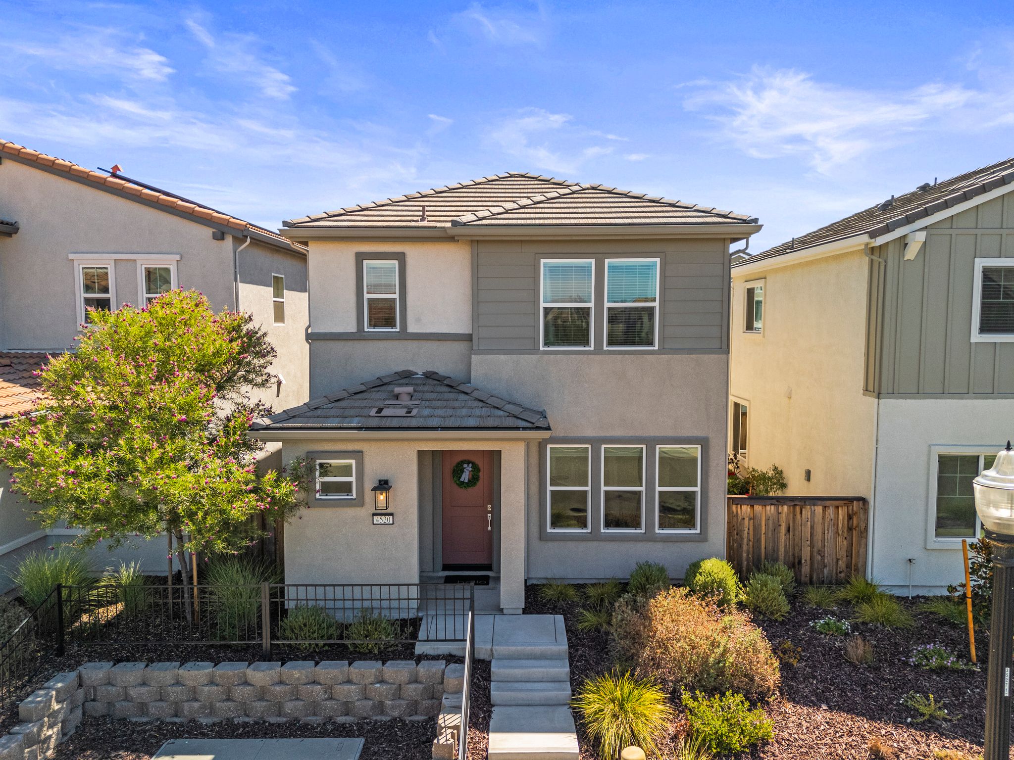 4520 Juneberry Dr, Sacramento, CA 95834, USA-001