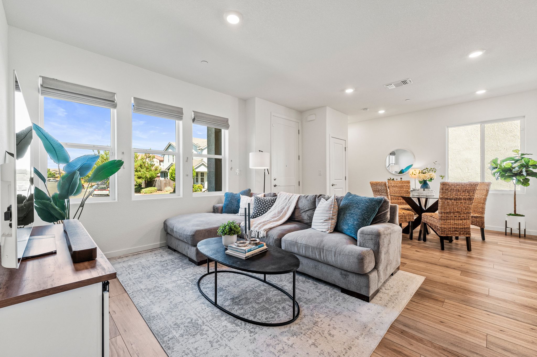 4520 Juneberry Dr, Sacramento, CA 95834, USA-009