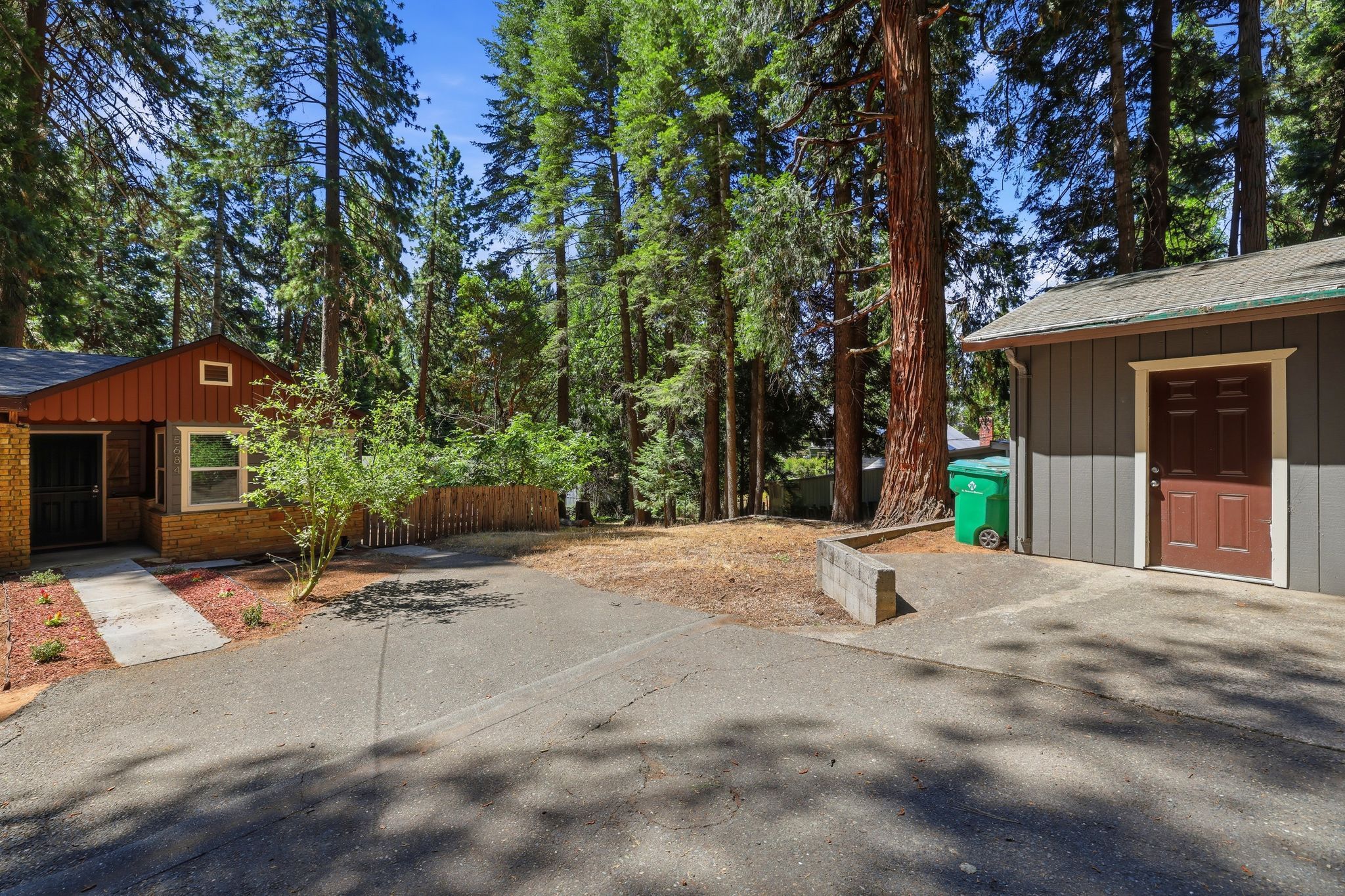5684_Pony_Express_Trail_Pollock_Pines_CA_006