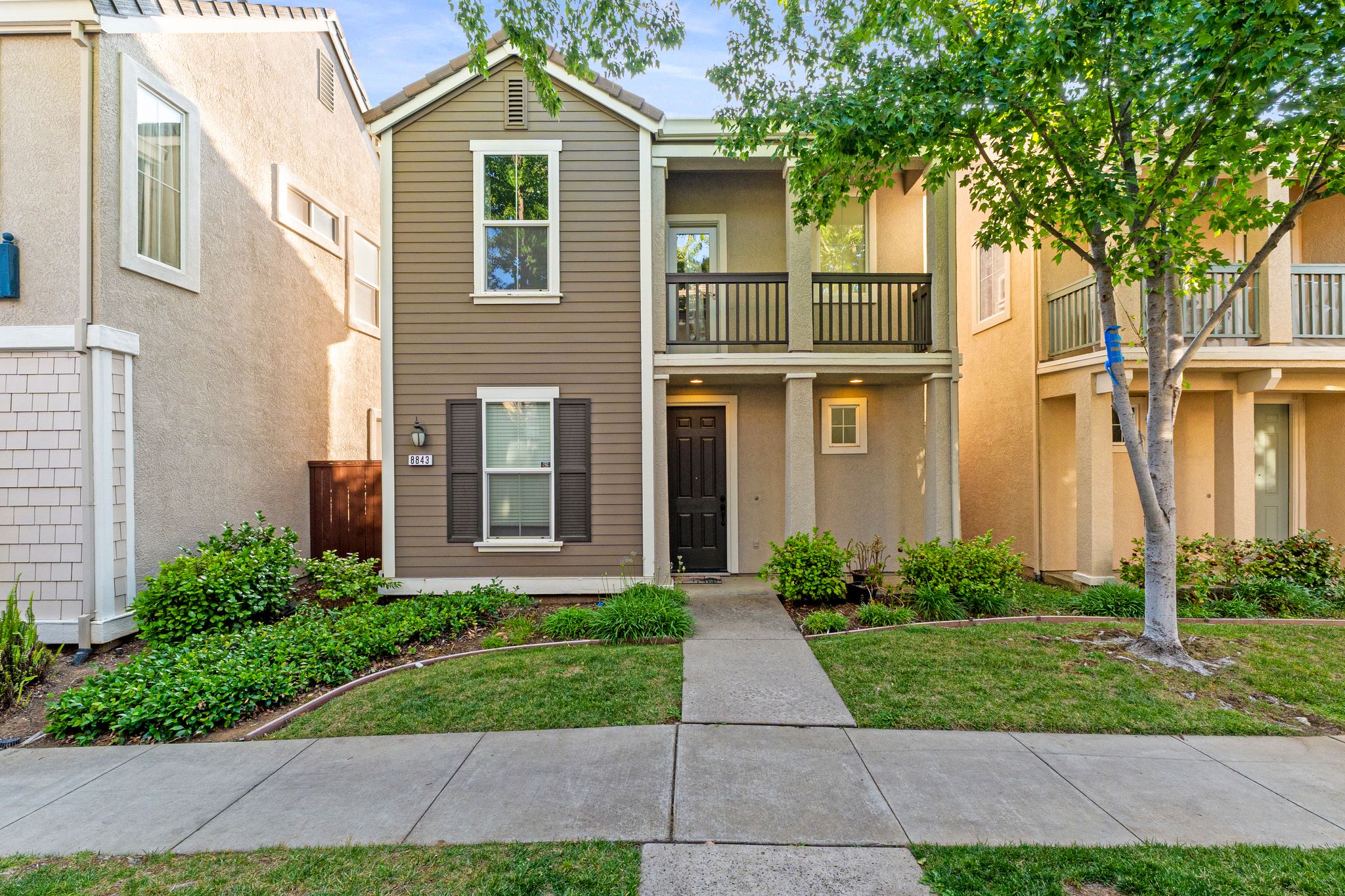 8843 Wheelton Rd, Elk Grove, CA 95624, USA-001