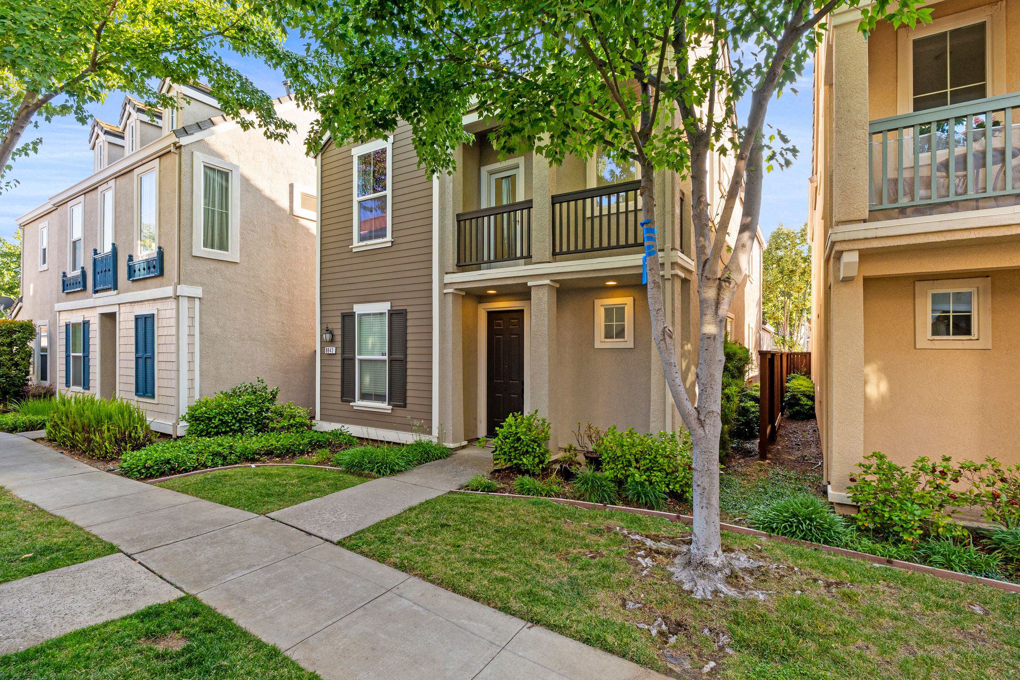 8843 Wheelton Rd, Elk Grove, CA 95624, USA-002