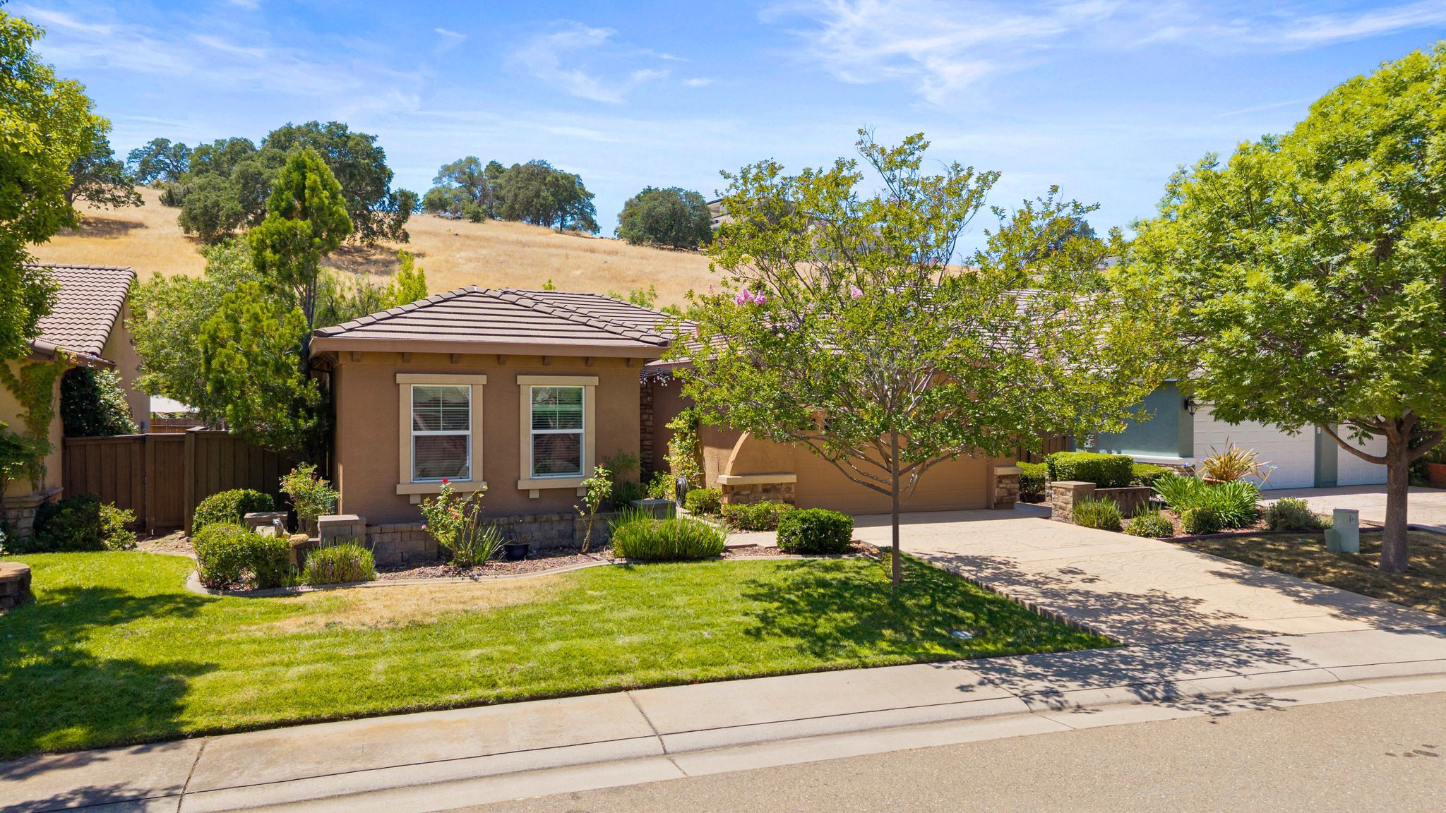 665 Burlond Ct, Folsom, CA 95630, USA-002