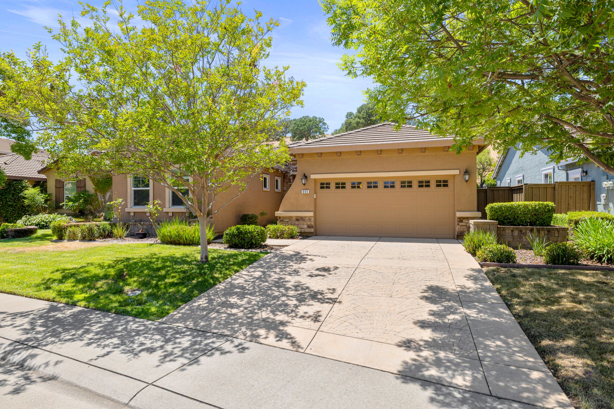 665 Burlond Ct, Folsom, CA 95630, USA-004
