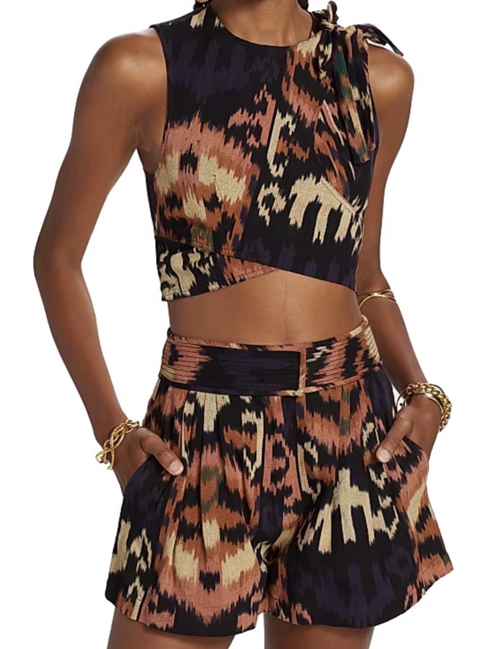 Nisha top / DUA shorts set !!!