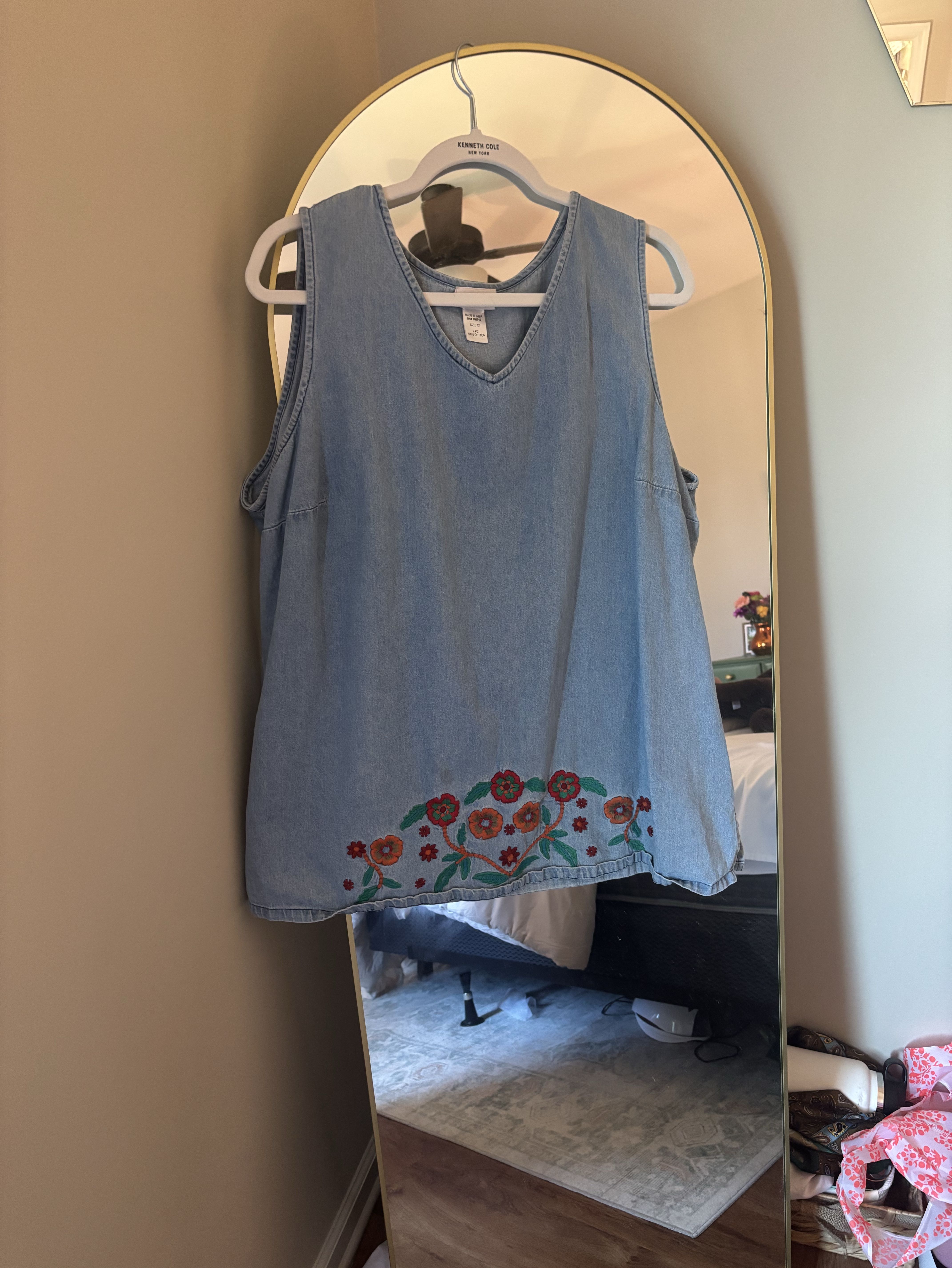 Short denim embroidered dress