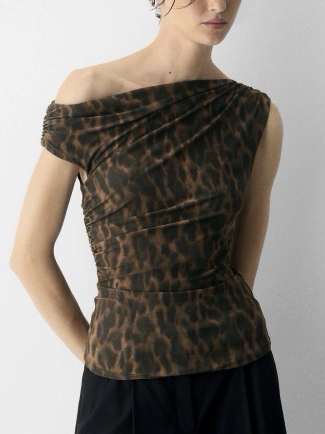 Leopard Print One-Shoulder Ruched Top
