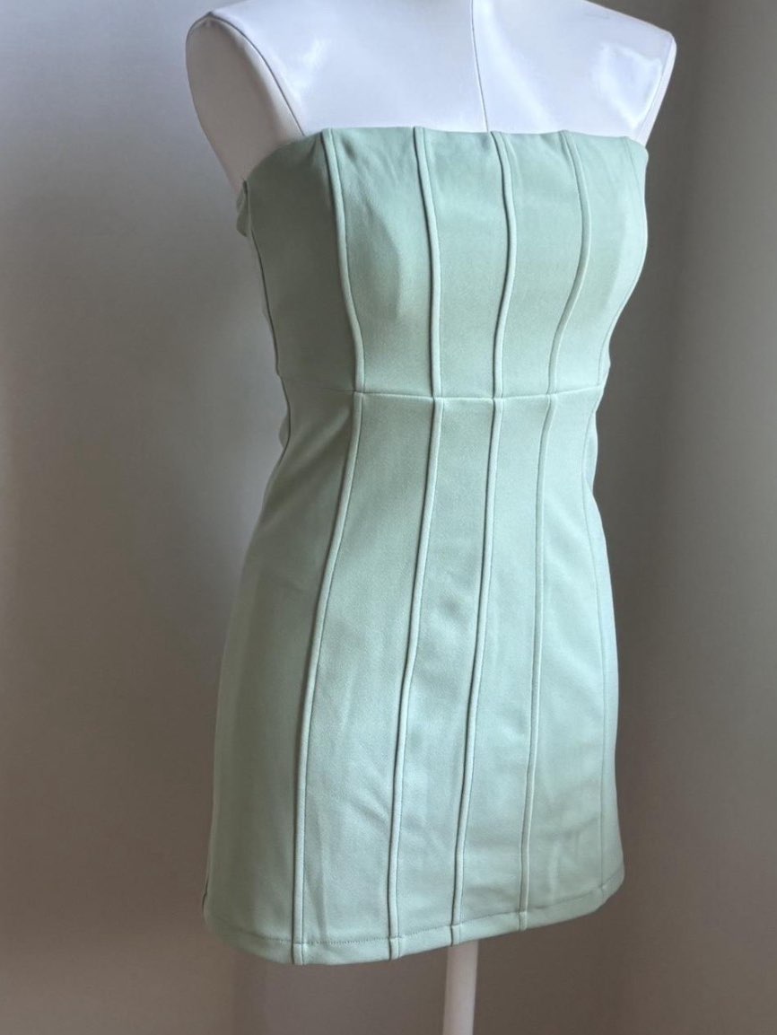 Light green dress