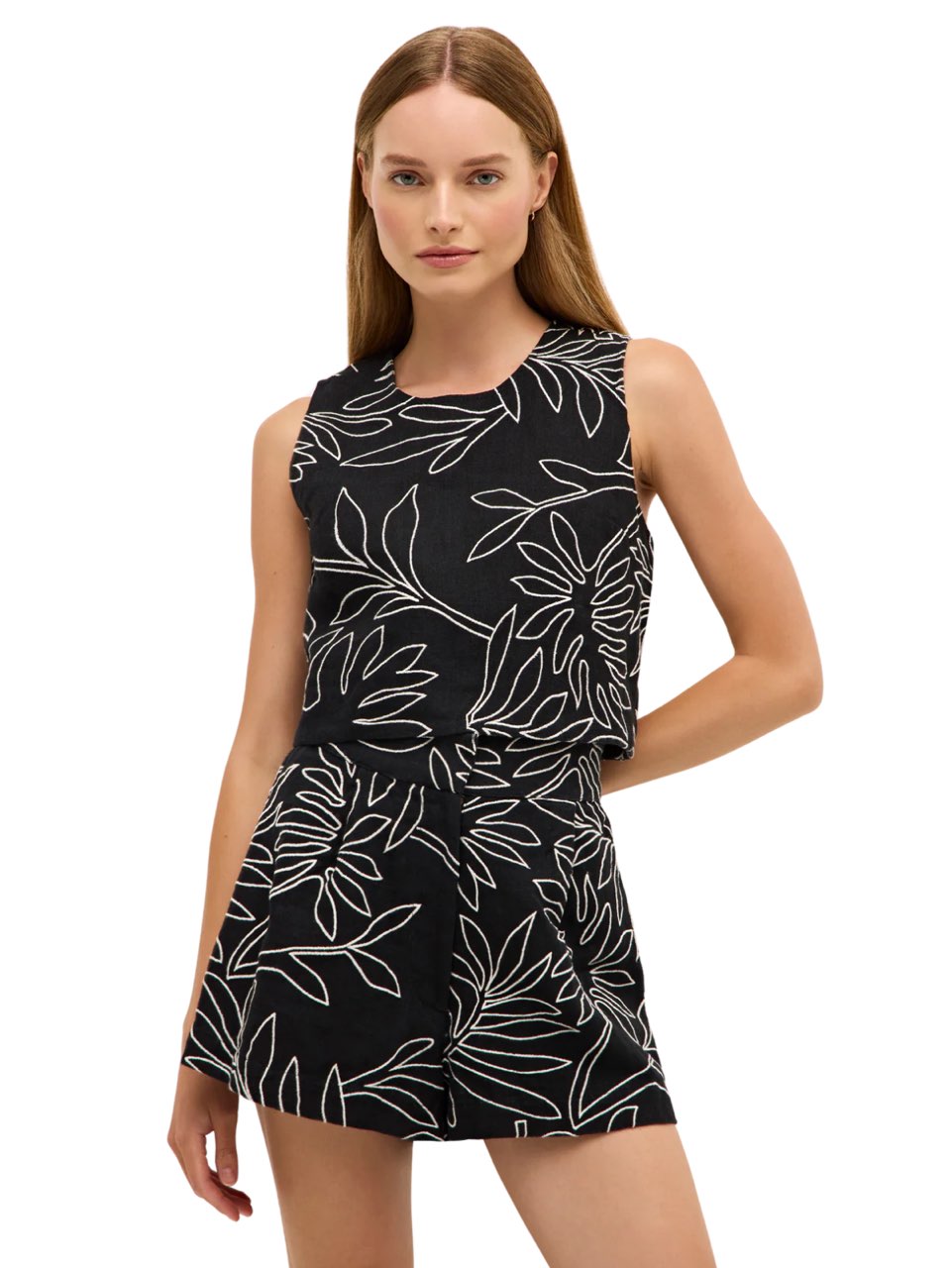 Blanche embroidered set