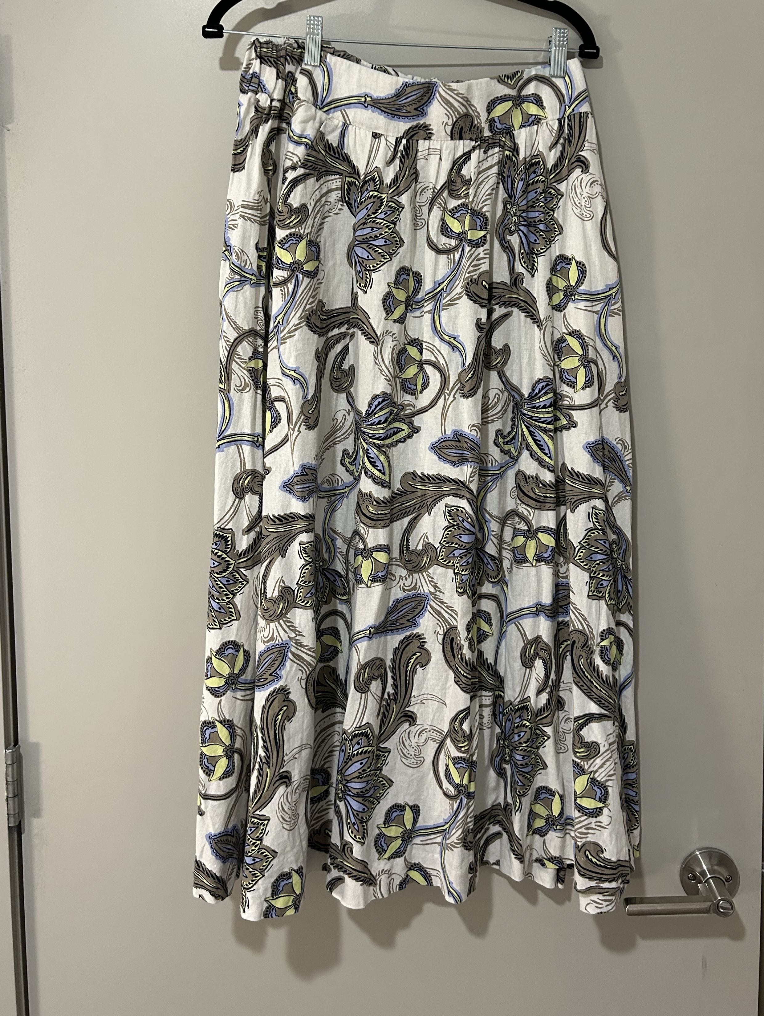 Patterned Skirt!!