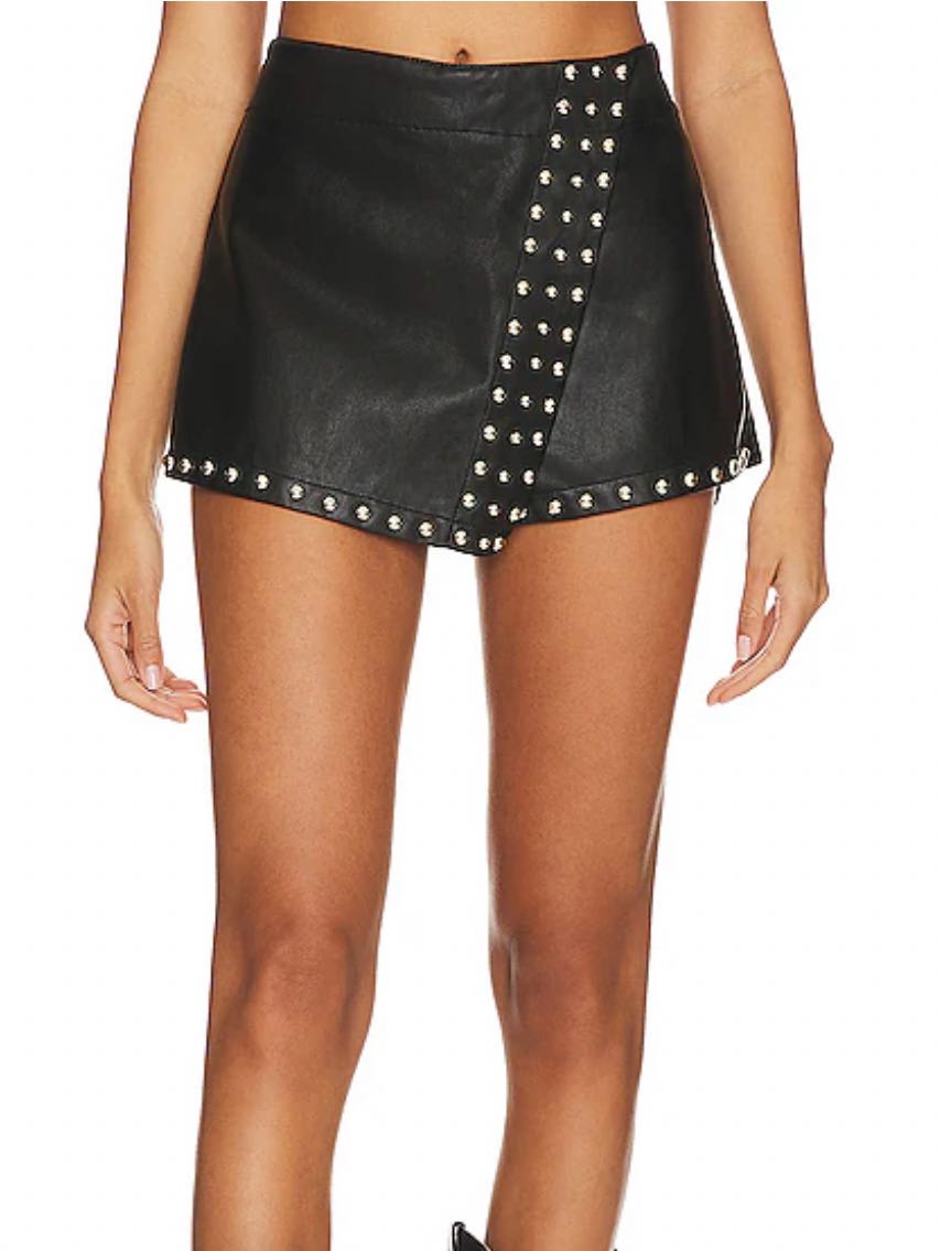Black Skort