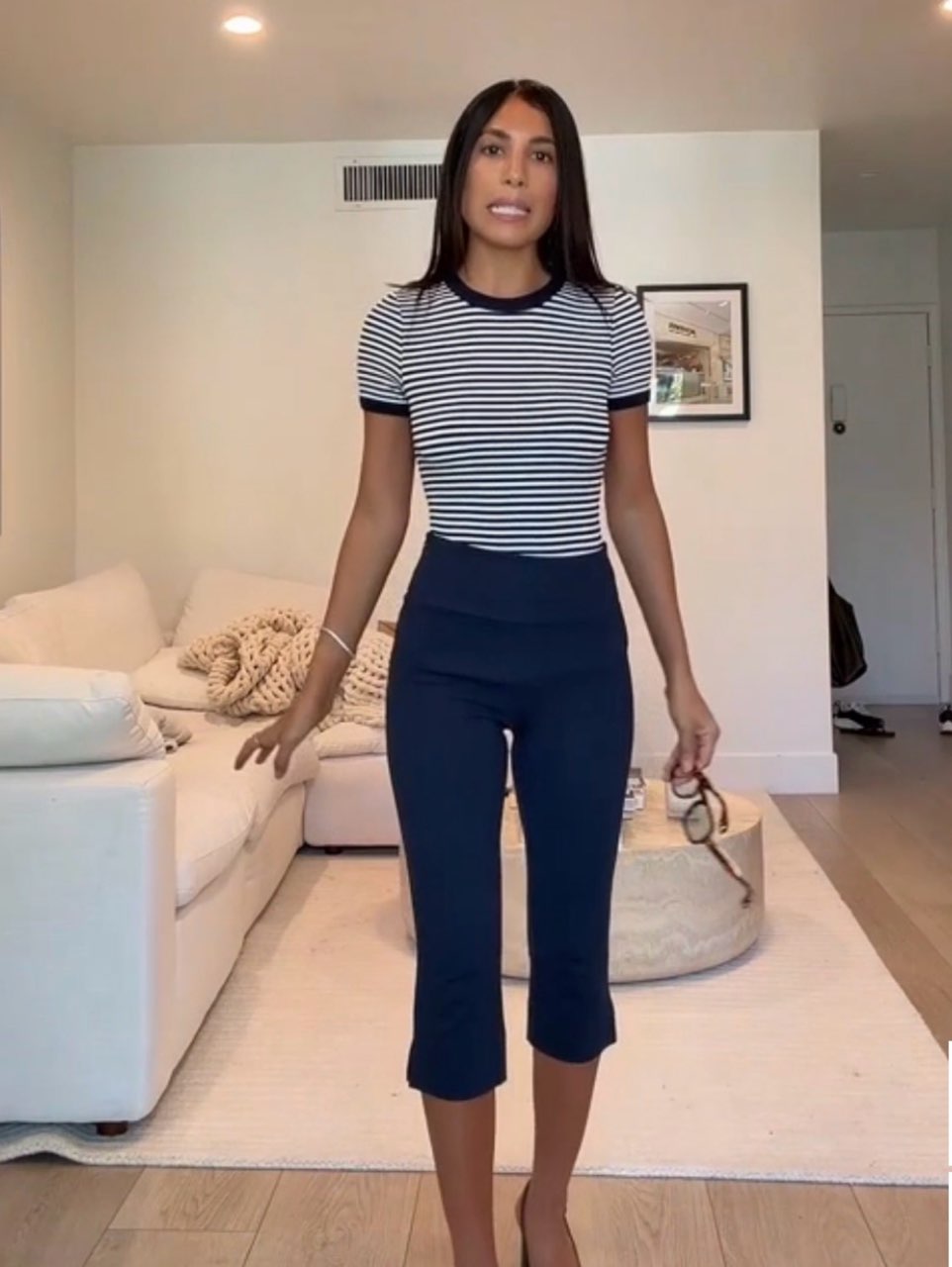 Navy High-Waisted Capri Pants