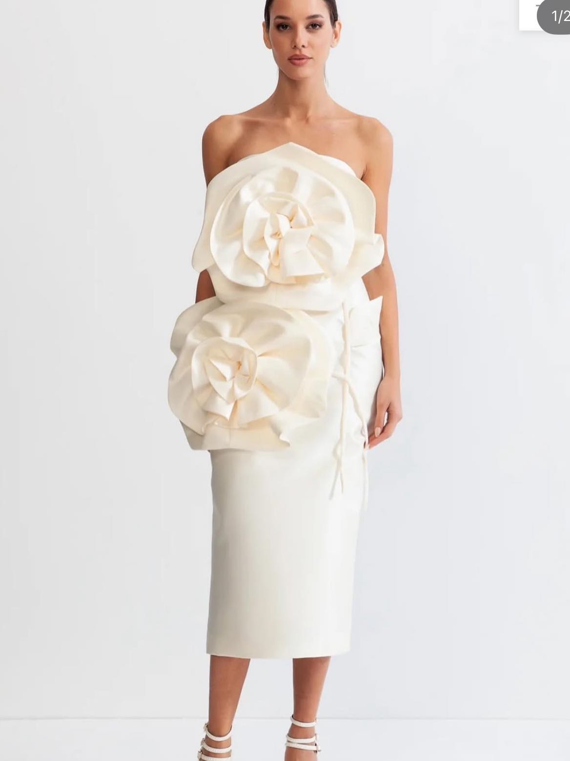 Sierra Darien Voluminous Flower Dress in Ivory