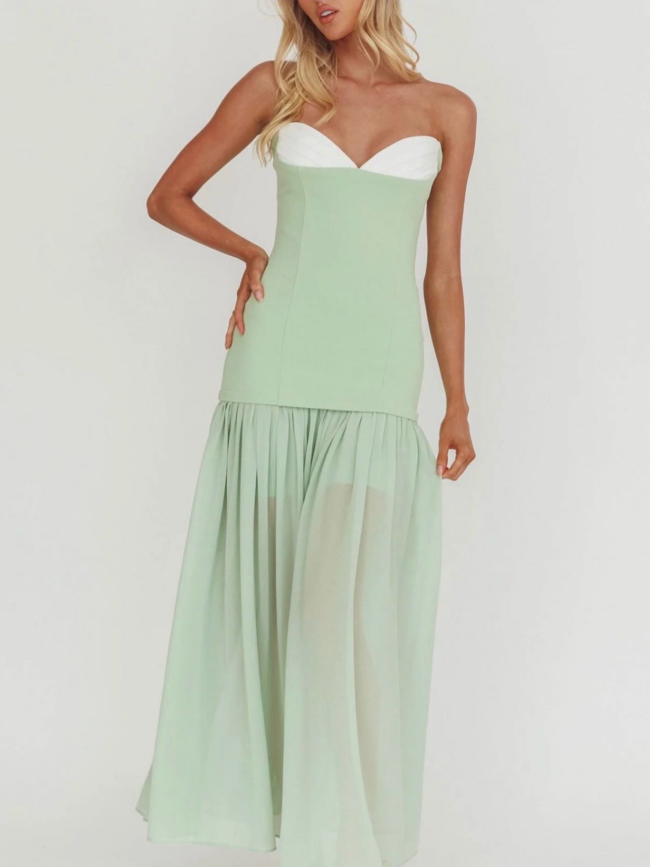 Unspoken Sweetheart Neckline Maxi Dress