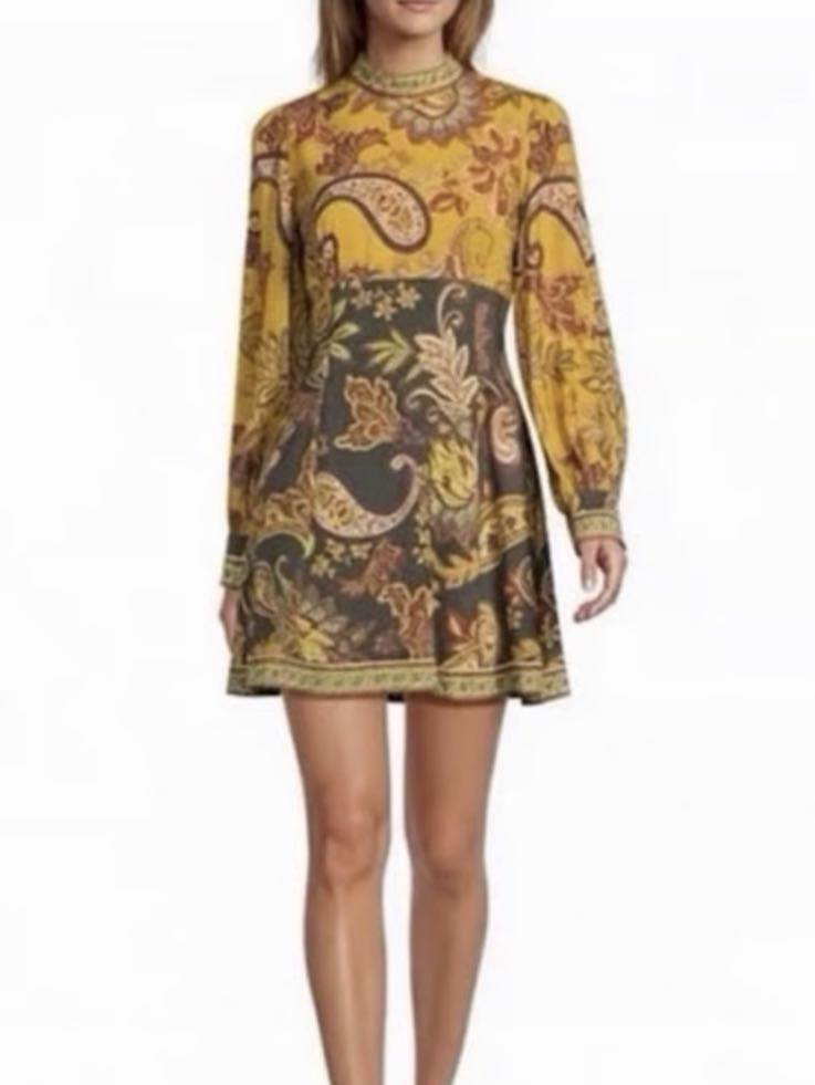 Mini dress