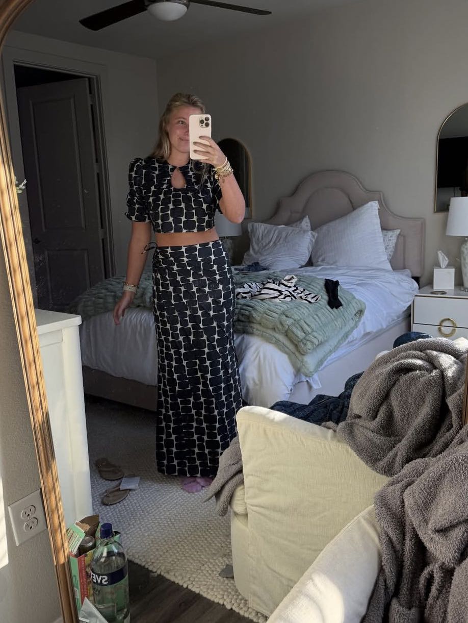 Such a cute set soo flattering