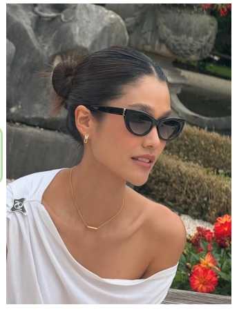 Black Cat-Eye Sunglasses