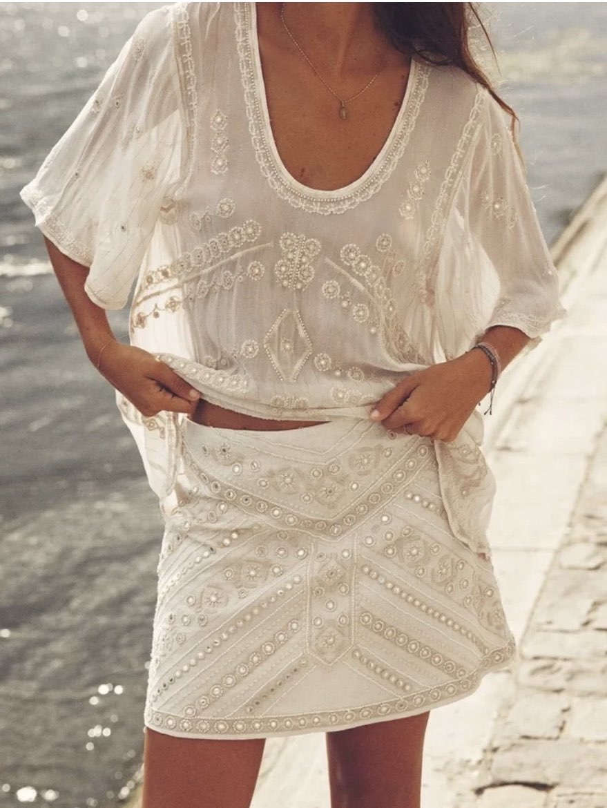 Zara Cream/Ivory embroidered mini skirt