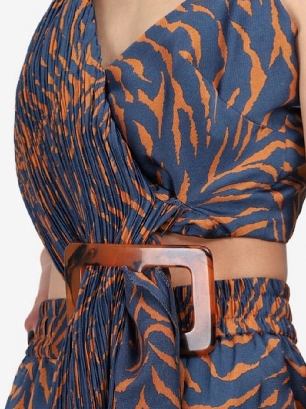 Tiger striped tops