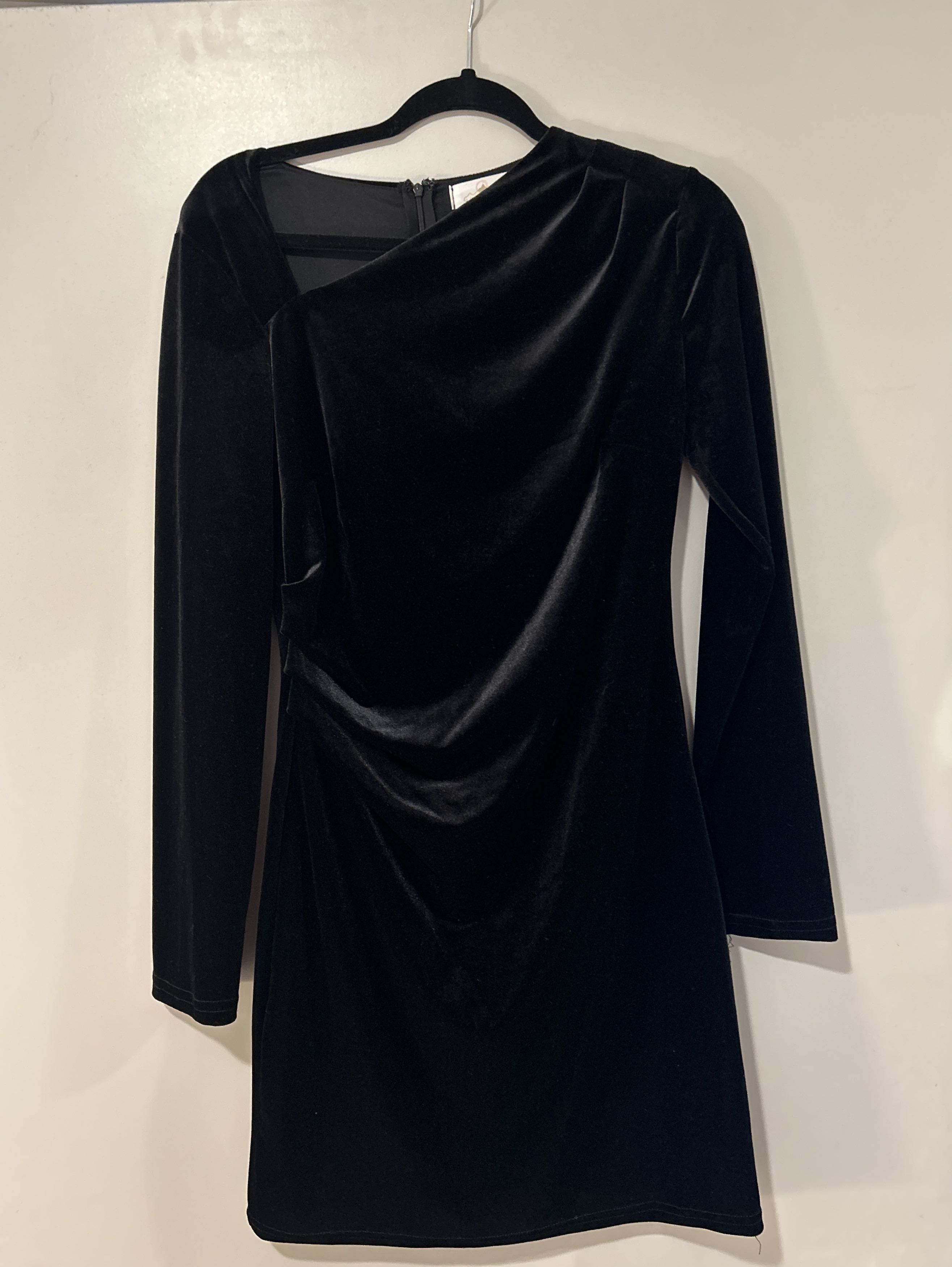 Boutique Dress!!